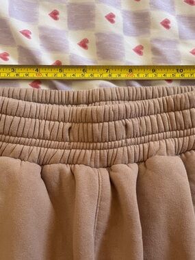 Beige Lazuli sweatpants